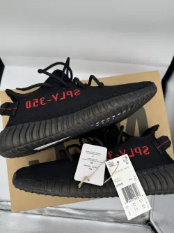 AH Adidas Yeezy Boost 350 V2 Black/Red Real Boost review Mr crabs