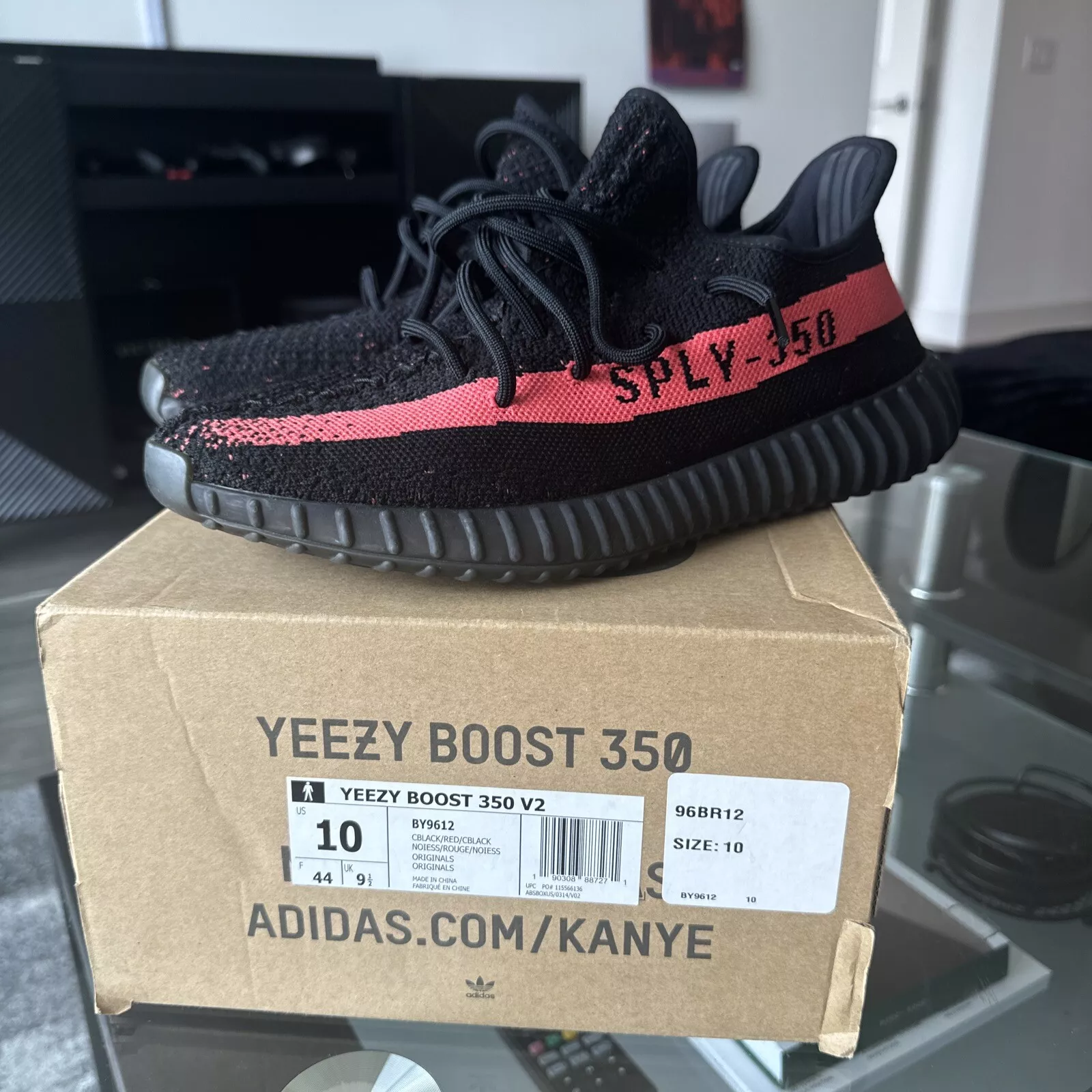 AH Adidas Yeezy Boost 350 V2 Core Black/Red Real Boost review BIGG ANT 03