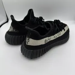 AH Adidas Yeezy Boost 350 V2 Core Black/White Real Boost review Ronda L Conway 01