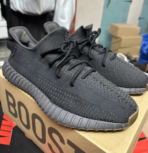 OG Adidas Yeezy Boost 350 V2 Cinder review 