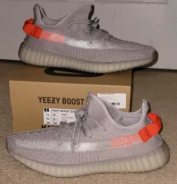 💗Adidas Yeezy Boost 350 V2 “Tail Light” review Imran Samaroo 01