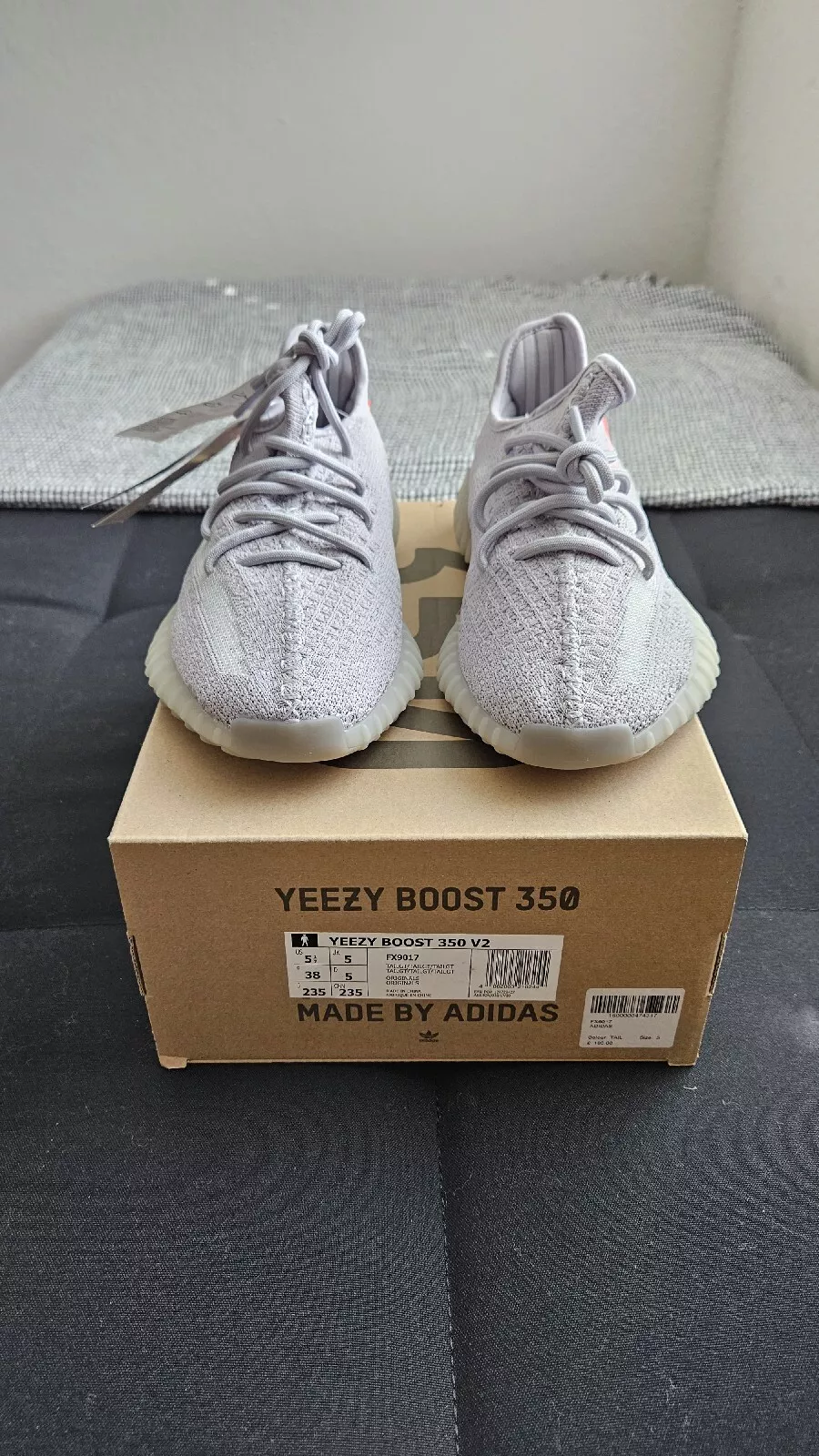 💗Adidas Yeezy Boost 350 V2 “Tail Light” review Shakira 02