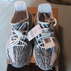 OG Adidas Yeezy Boost 350 V2 Zebra Real Boost review Yunnior carrion 02