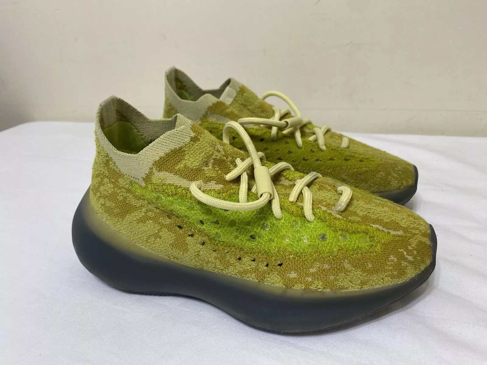 AH Adidas Yeezy Boost 380 Hylte Glow review Arteasha 01