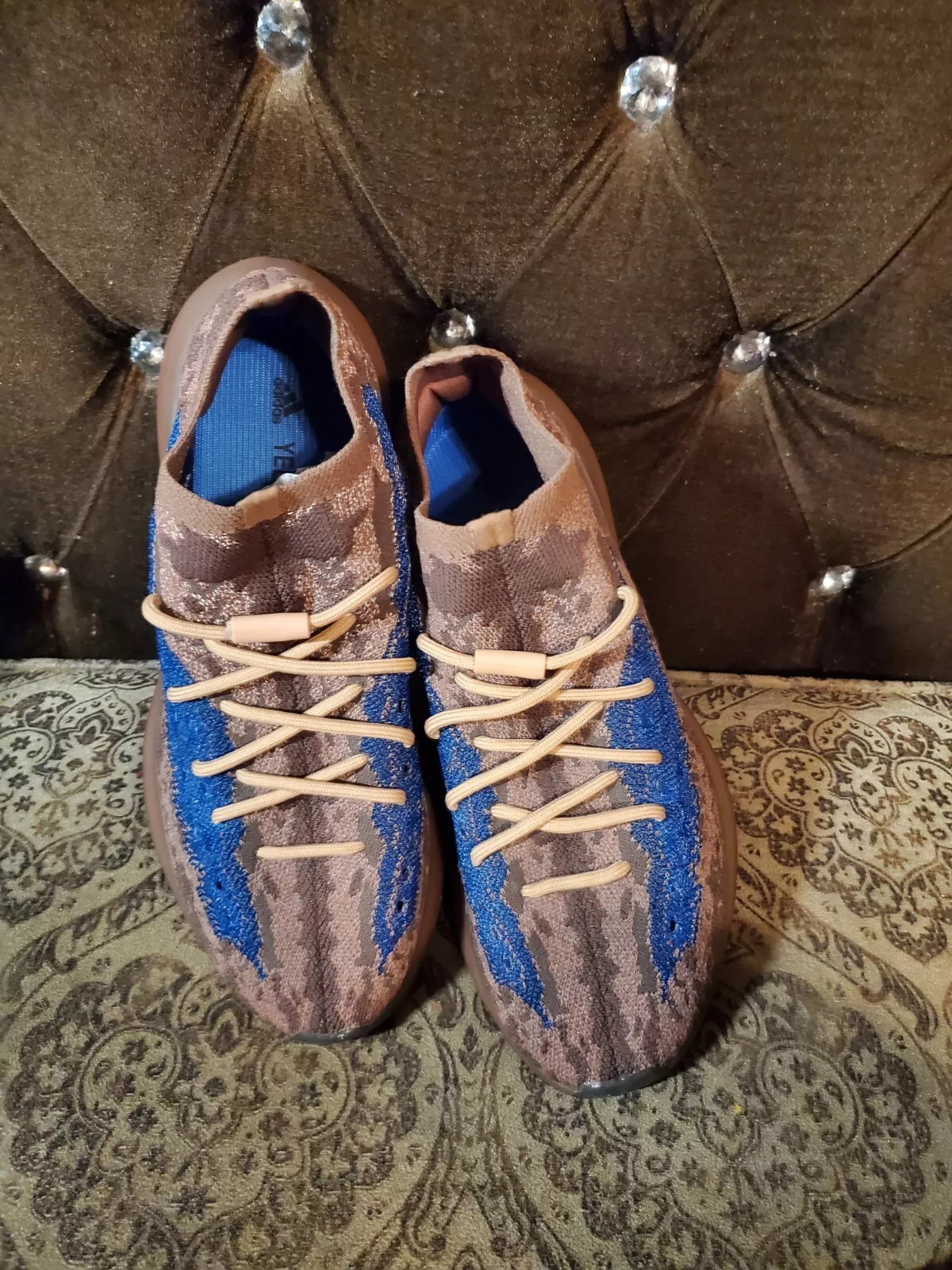 AH Adidas Yeezy Boost 380 Azure review Vidal Garcia III 01