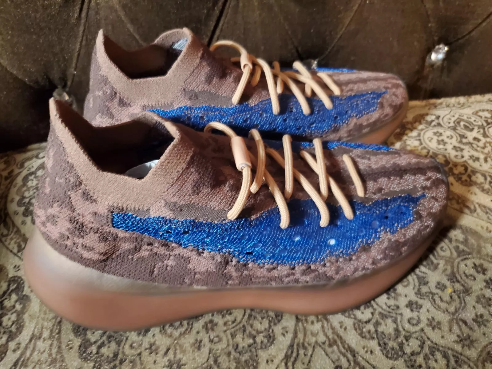 AH Adidas Yeezy Boost 380 Azure review Vidal Garcia III 02