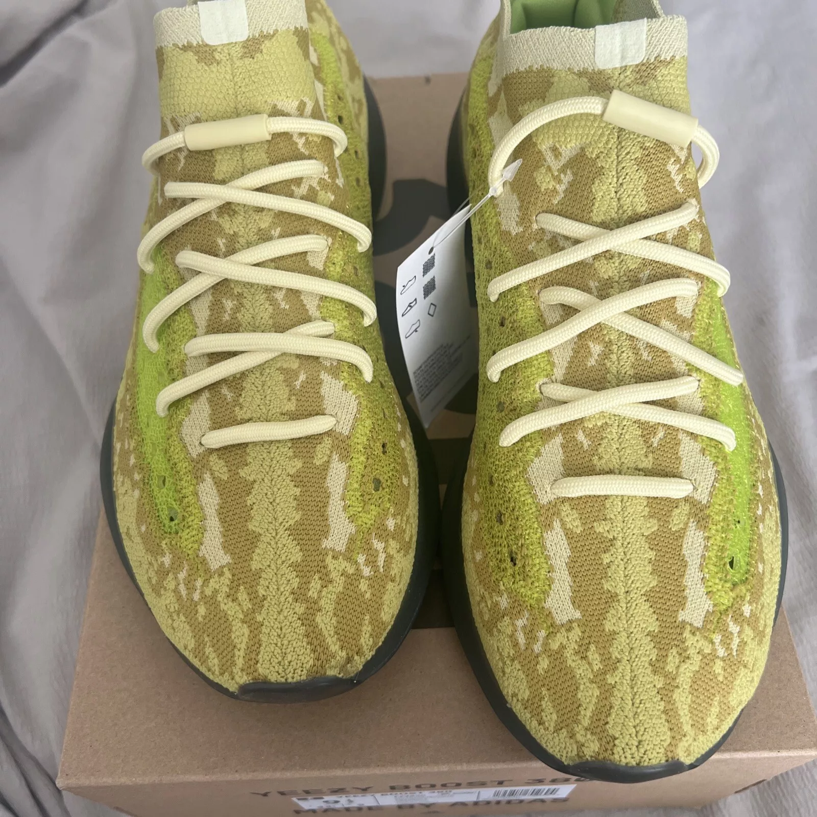 AH Adidas Yeezy Boost 380 Hylte Glow FZ4990 review David Edwards 02