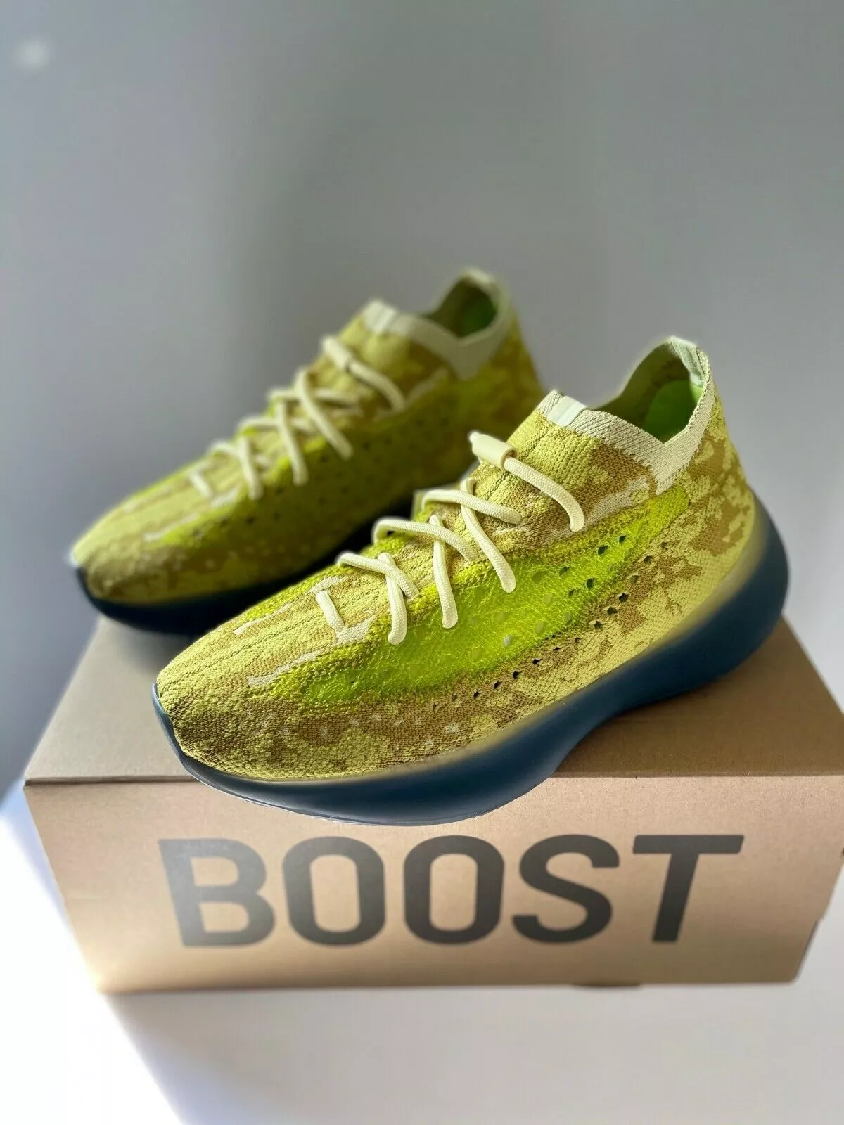 AH Adidas Yeezy Boost 380 Hylte Glow FZ4990 review Jacob o sills 01