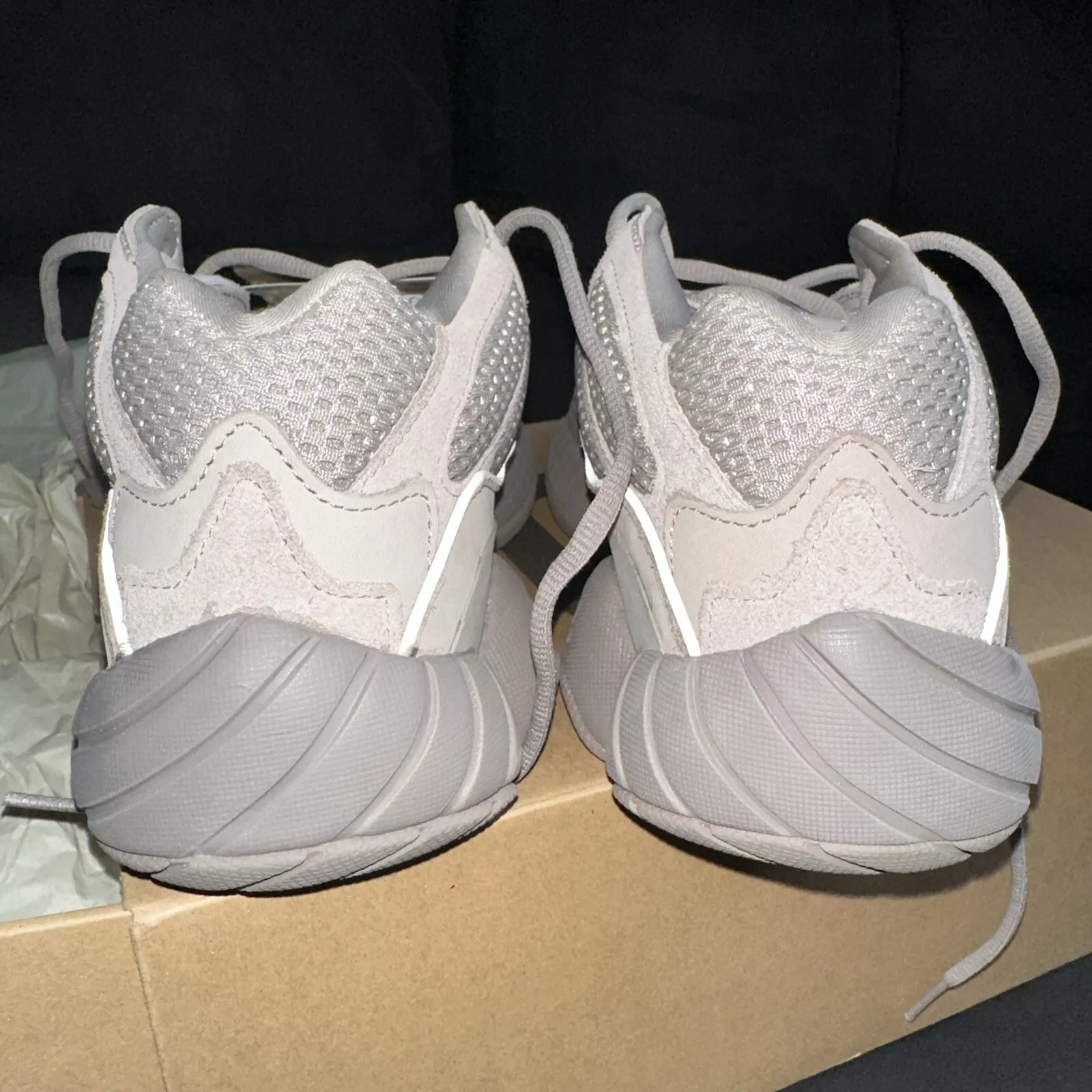 AH Adidas Yeezy 500 Ash Grey review Sheri 02