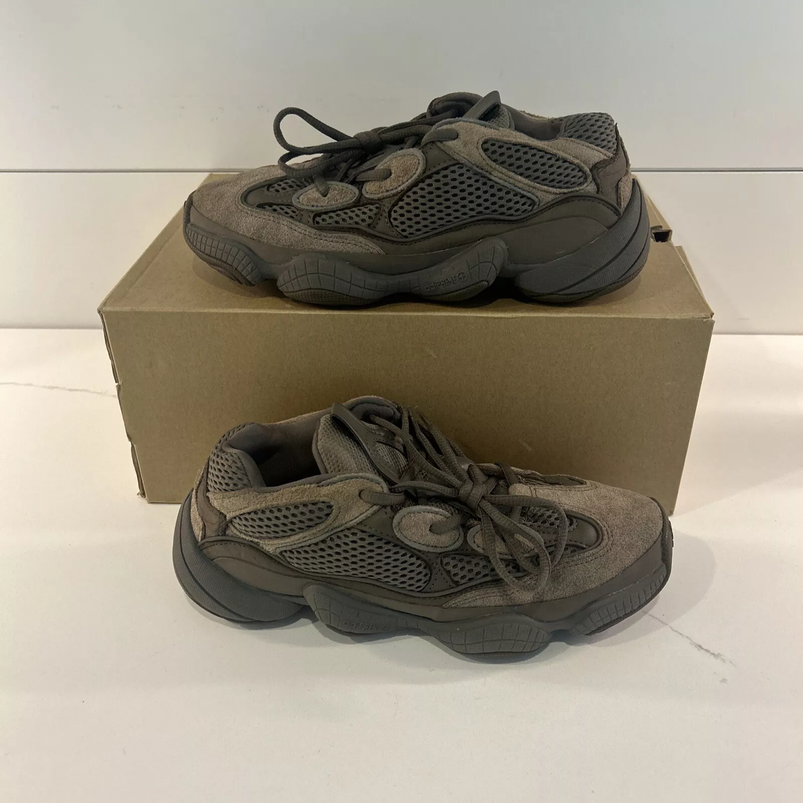 AH Adidas Yeezy 500 Brown Clay review Zoie 02