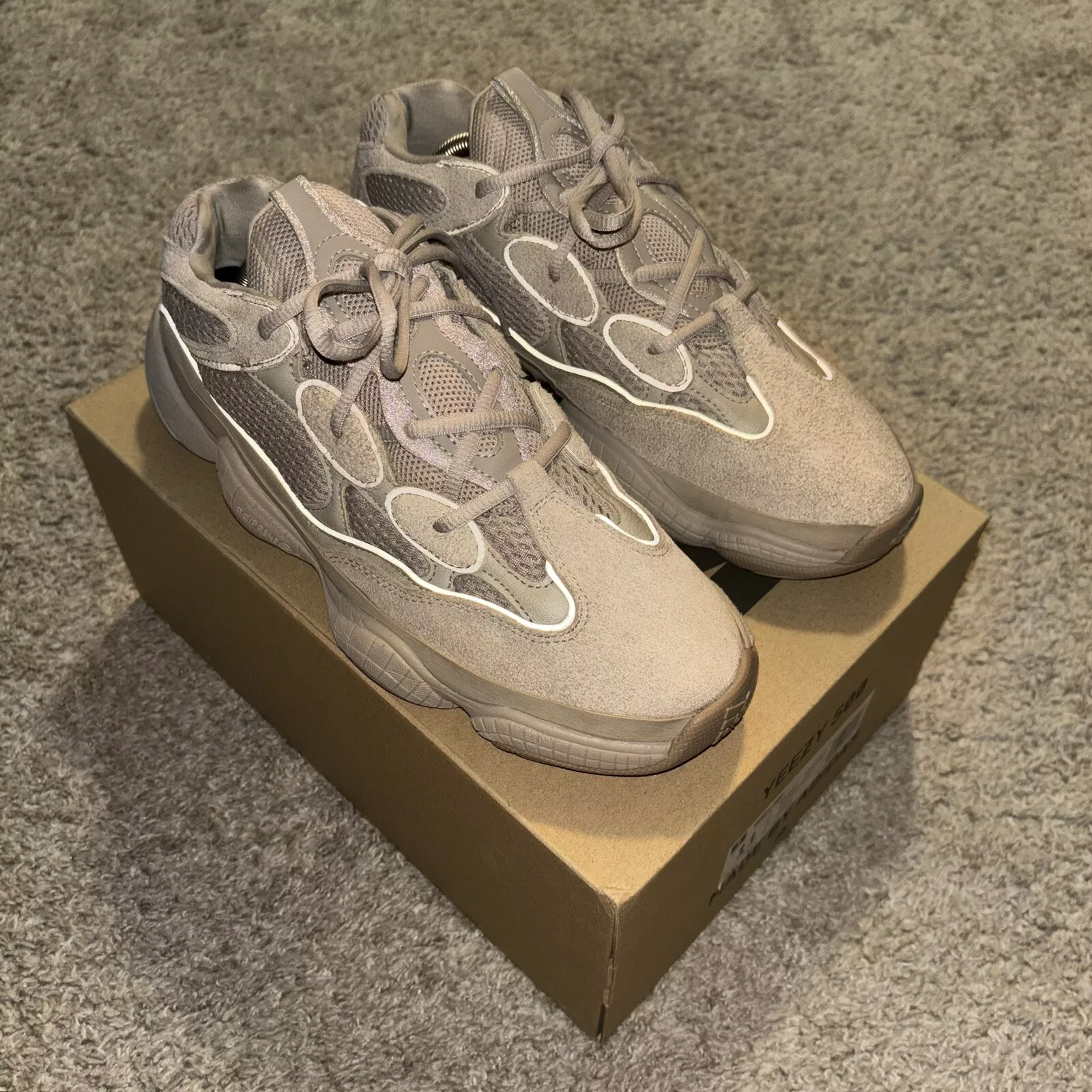 AH Adidas Yeezy 500 Taupe Light review Serge Desjardins 01