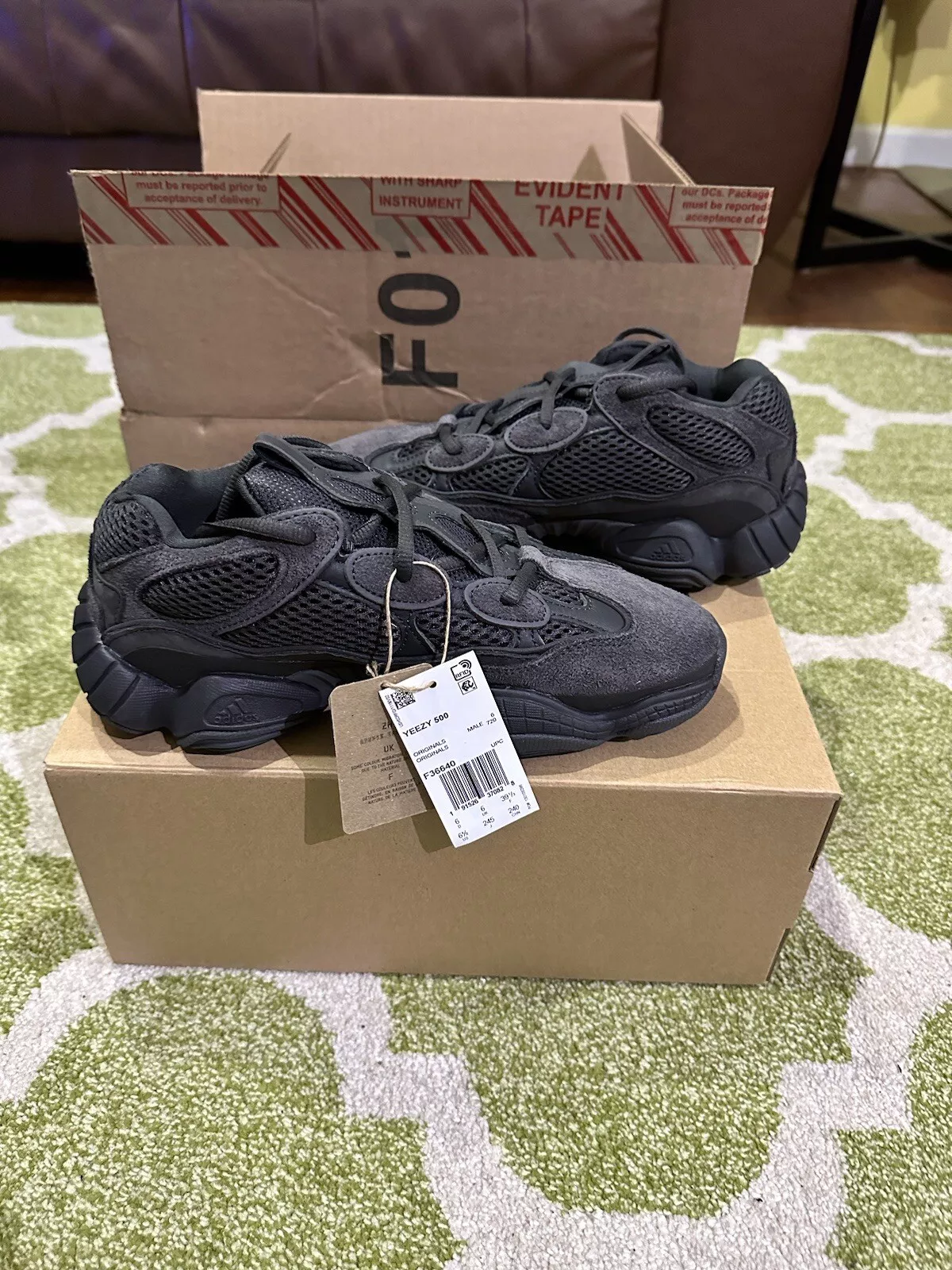 AH Adidas Yeezy 500 Utility Black” review Gregorio Hanley 02
