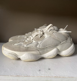S2 Yeezy 500 “Bone White” review Tran Duc Hiep 01