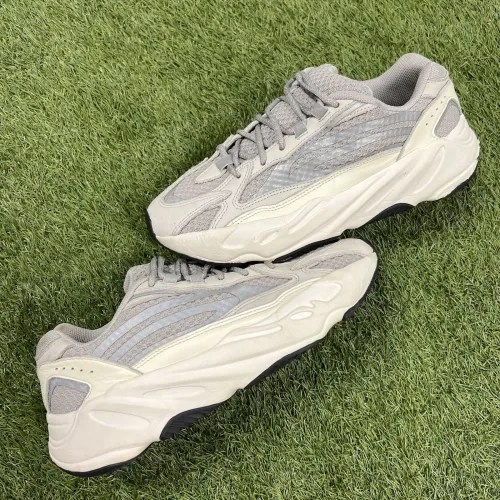 OG Yeezy Boost 700 V2 “Static” EF2829 review 