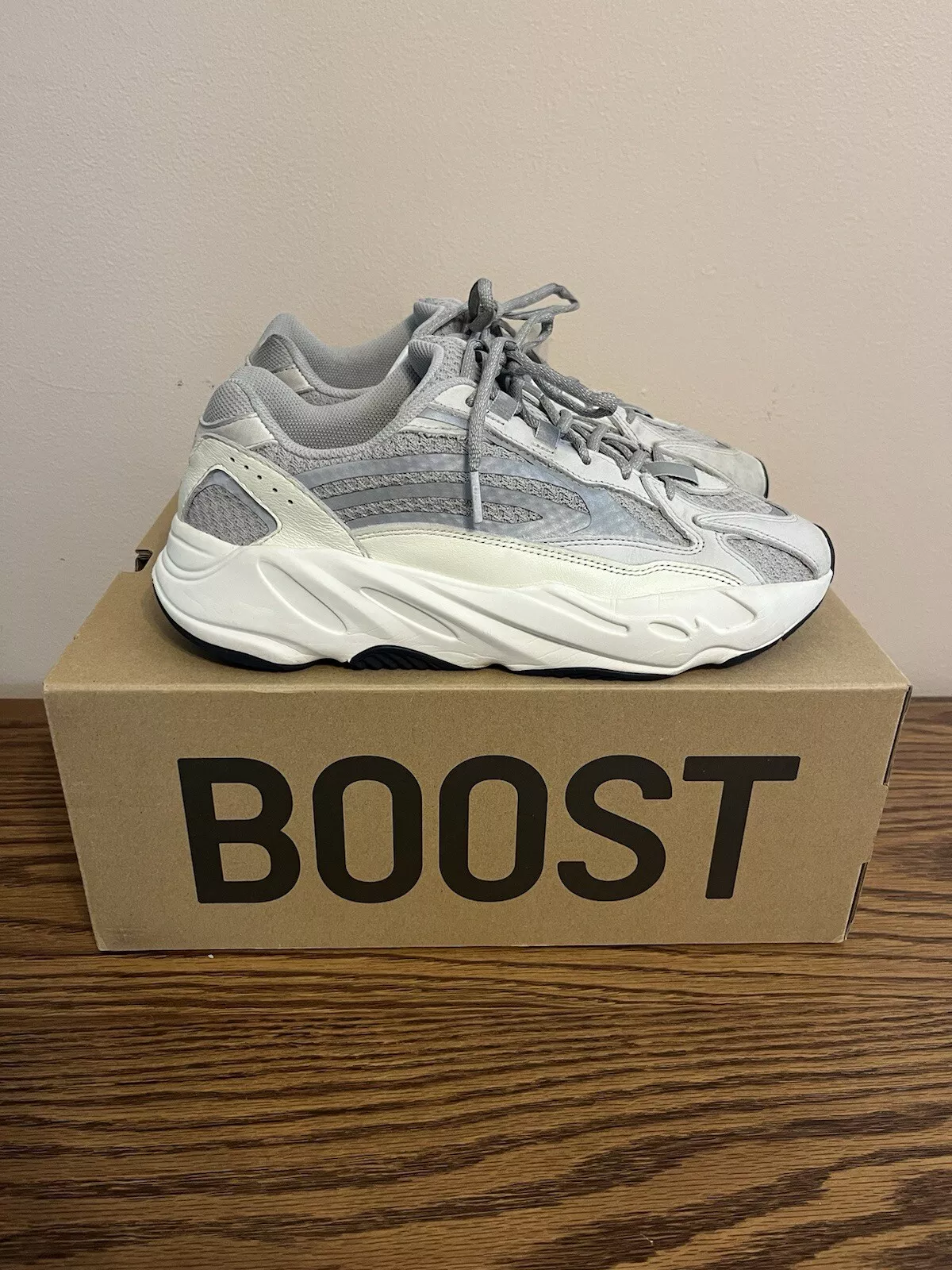 OG Yeezy Boost 700 V2 “Static” EF2829 review Juan Hernandez