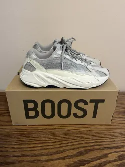 OG Yeezy Boost 700 V2 “Static” EF2829 review Juan Hernandez