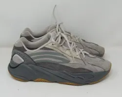 OG 700 Adidas Yeezy Boost 700 V2 “Tephra” review Alexandra Corena.