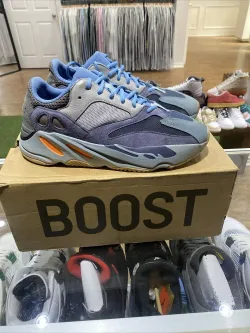 OG Adidas Yeezy Boost 700 Carbon Blue Real Boost review Kel Gar 02