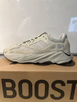 OG Adidas Yeezy Boost 700 "Salt" review Luis 02