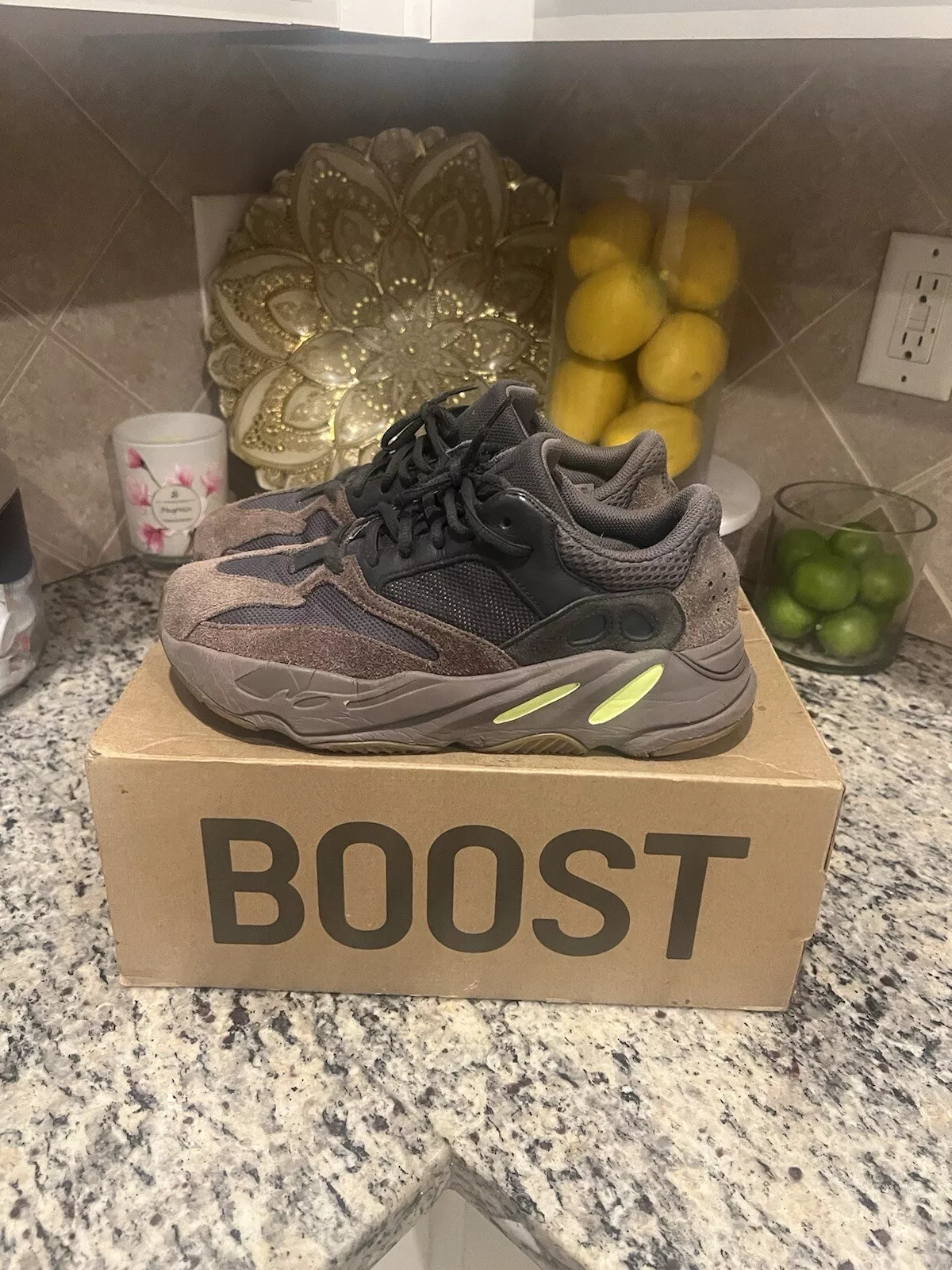 S2 Yeezy Boost 700 “Mauve” review Leonard 02