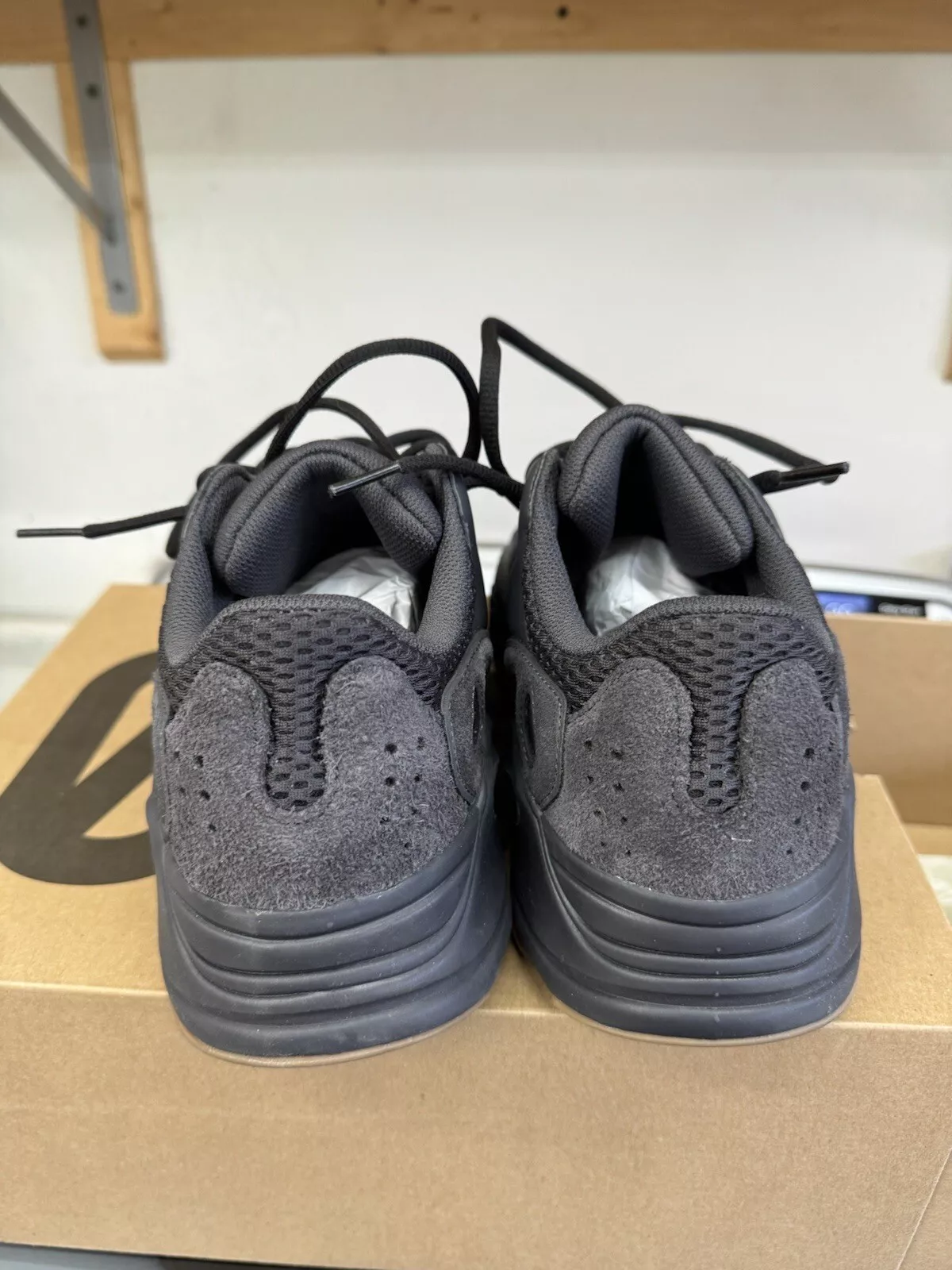S2 Yeezy Boost 700 Yeezy Boost 700“Utility Black” review Lou Ann Walker 02