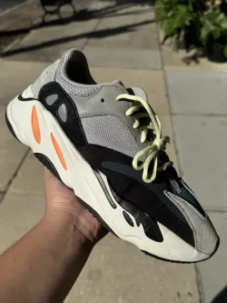 S2 Yeezy Boost 700 OG“Wave Runner” review Jabon25 02
