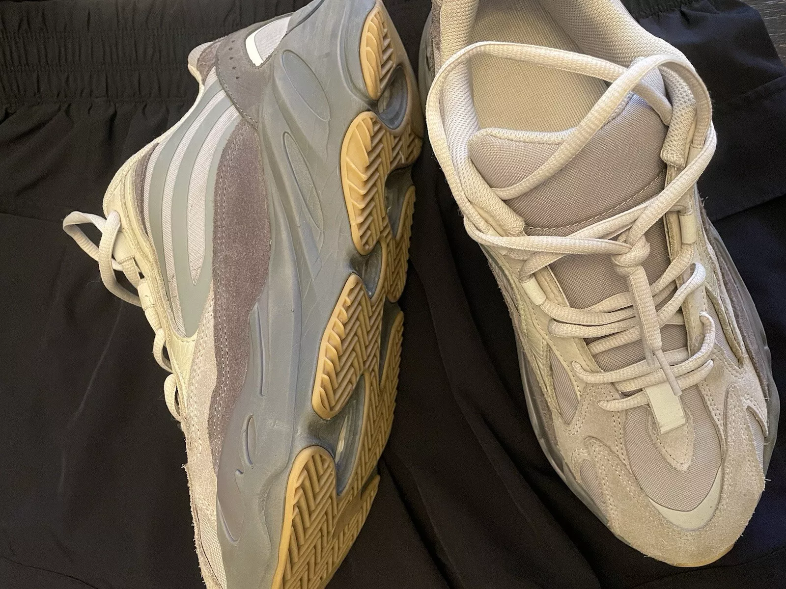 S2 Adidas Yeezy Boost 700 V2 “Tephra” review Marwan 02