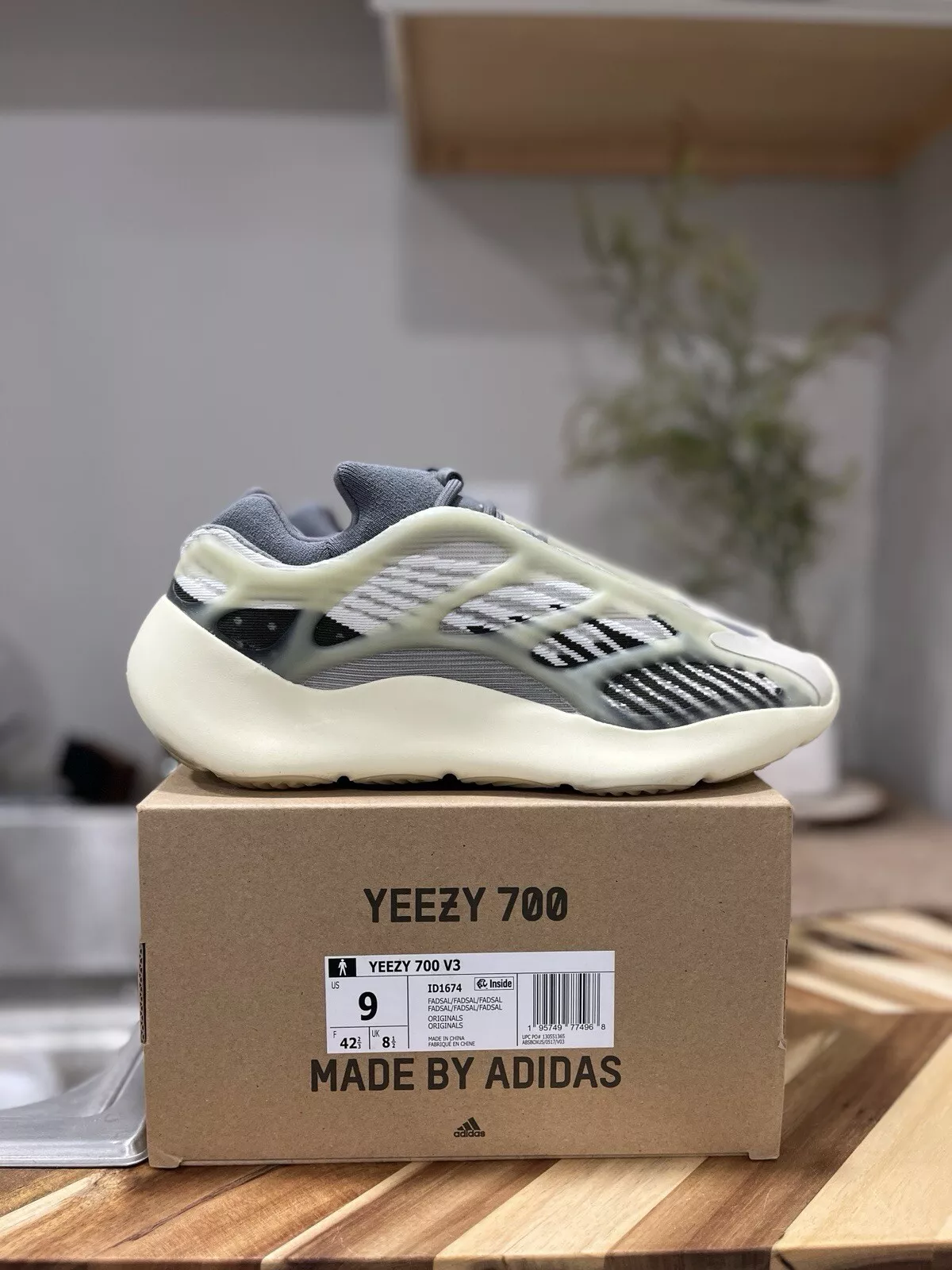 S2 Adidas Yeezy 700 V3 Fade Salt review Eric Bernard Patterson 01