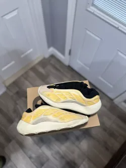 S2 Adidas Yeezy 700 V3 Mono Safflower review Brian 01
