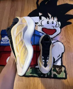 S2 Adidas Yeezy 700 V3 Mono Safflower review Christopher 01