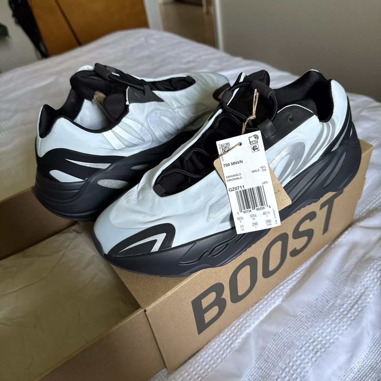 S2 Adidas Yeezy Boost 700 MNVN Light Blue review Donald ledbettrr 02