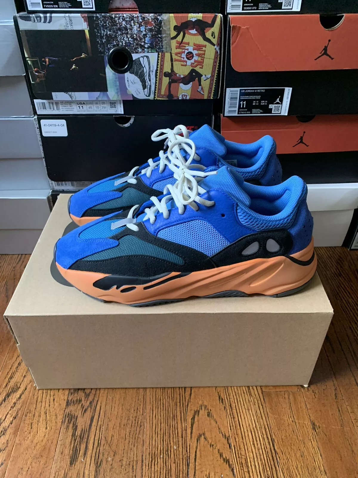 S2 Yeezy Boost 700 BRBLUE review Showtime 02