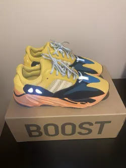 S2 Adidas Yeezy Boost 700 “SUN" review Alicia Corona