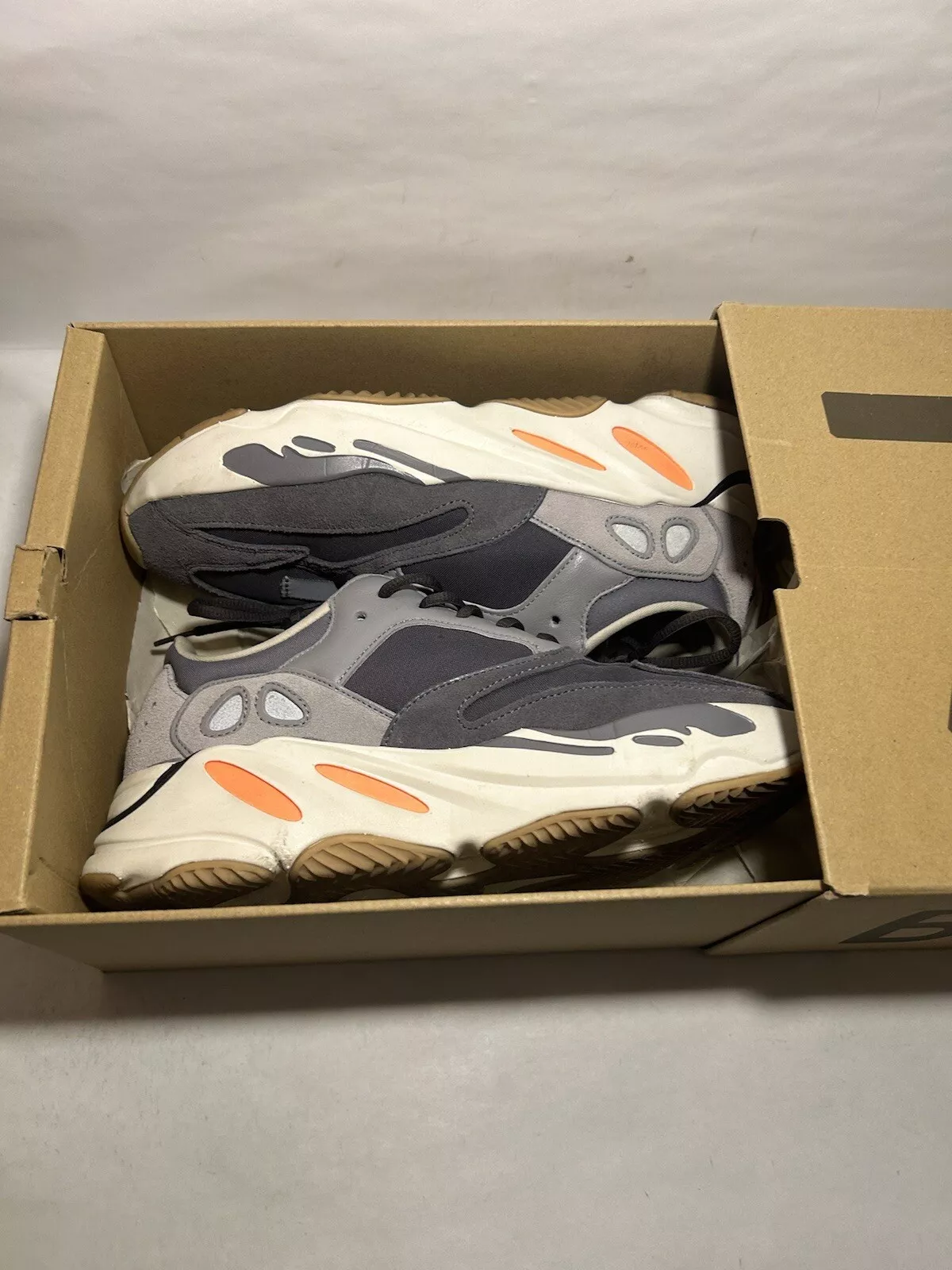 S2 700 V2 Yeezy Boost 700“Magnet” review James Gibson 02
