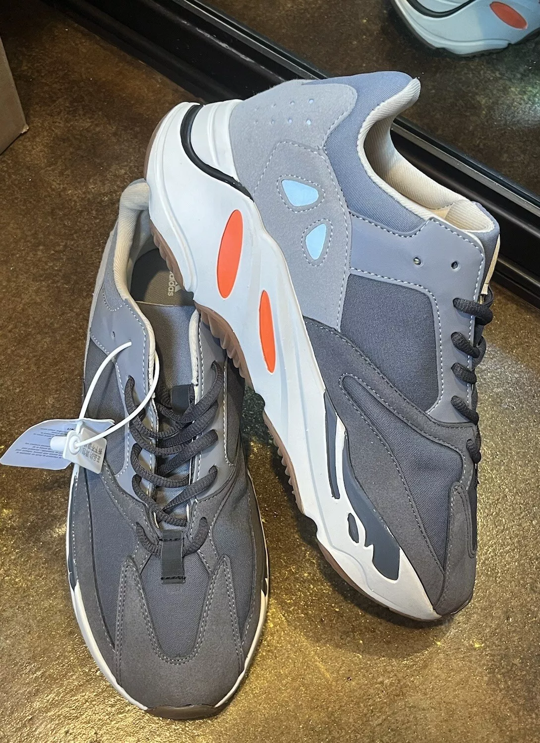 S2 700 V2 Yeezy Boost 700“Magnet” review Vidal Garcia III 01