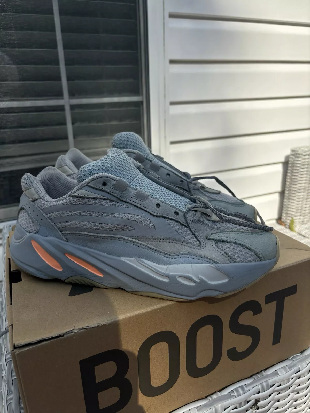 S2 Yeezy Boost 700 “Inertia”  review Reyna 02