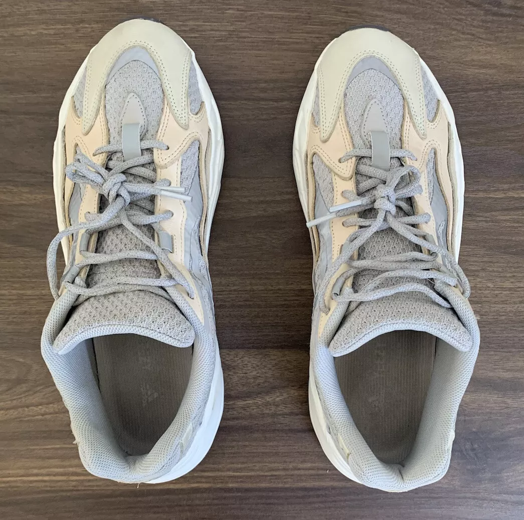 S2 Adidas Yeezy Boost 700 V2 Cream review Leonard 02