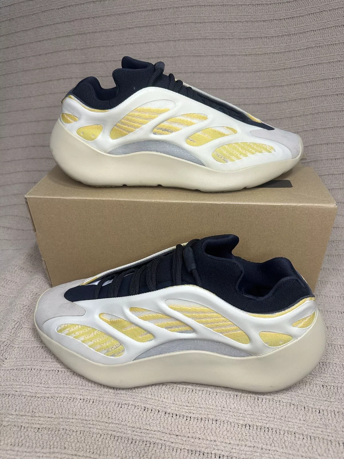 S2 Adidas Yeezy Boost 700 V3 Srphym review Obinna 01