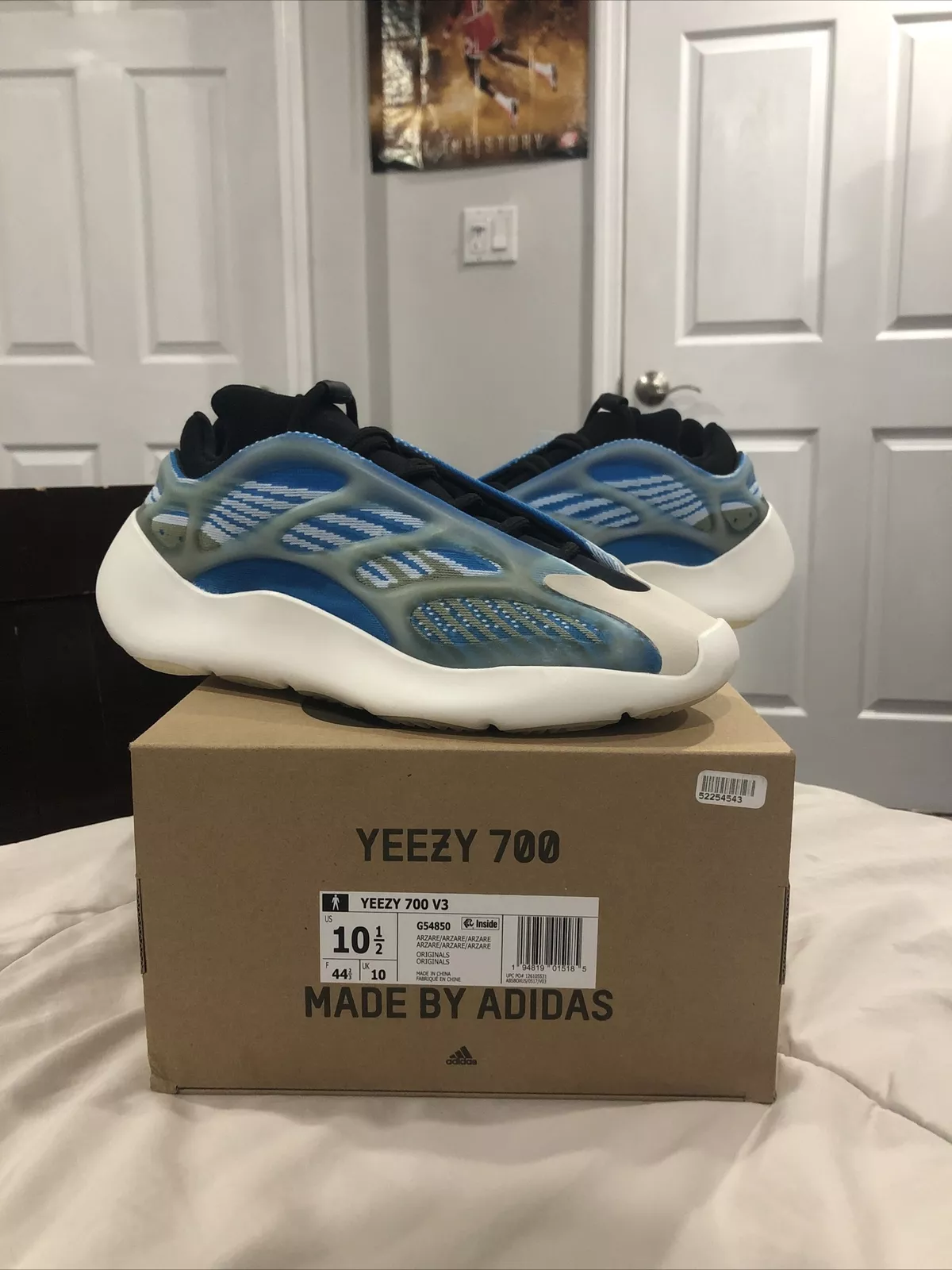 S2 Adidas Yeezy Boost 700 V3 Azareth Basf Boost review Katana 02