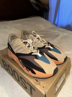 AH Adidas Yeezy Boost 700 Enflame Amber review Jabon25 03