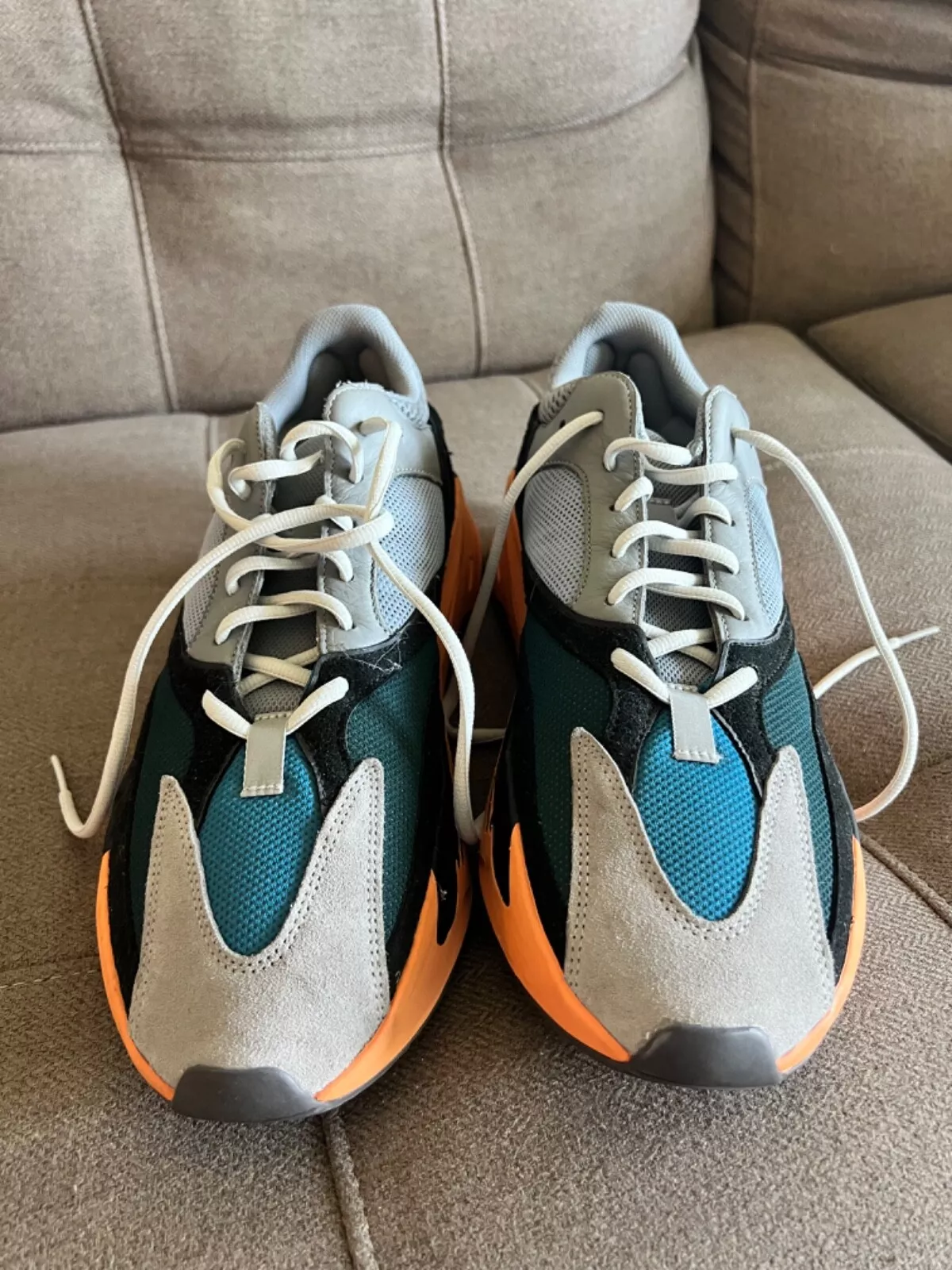 AH Adidas Yeezy Boost 700 "Wash Orange" review N. Savage 02