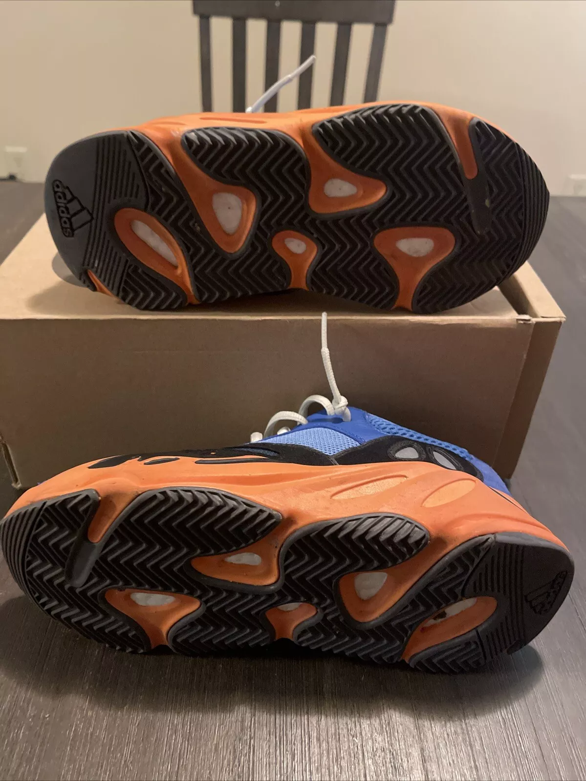 AH Yeezy Boost 700 BRBLUE review Jasmine 01