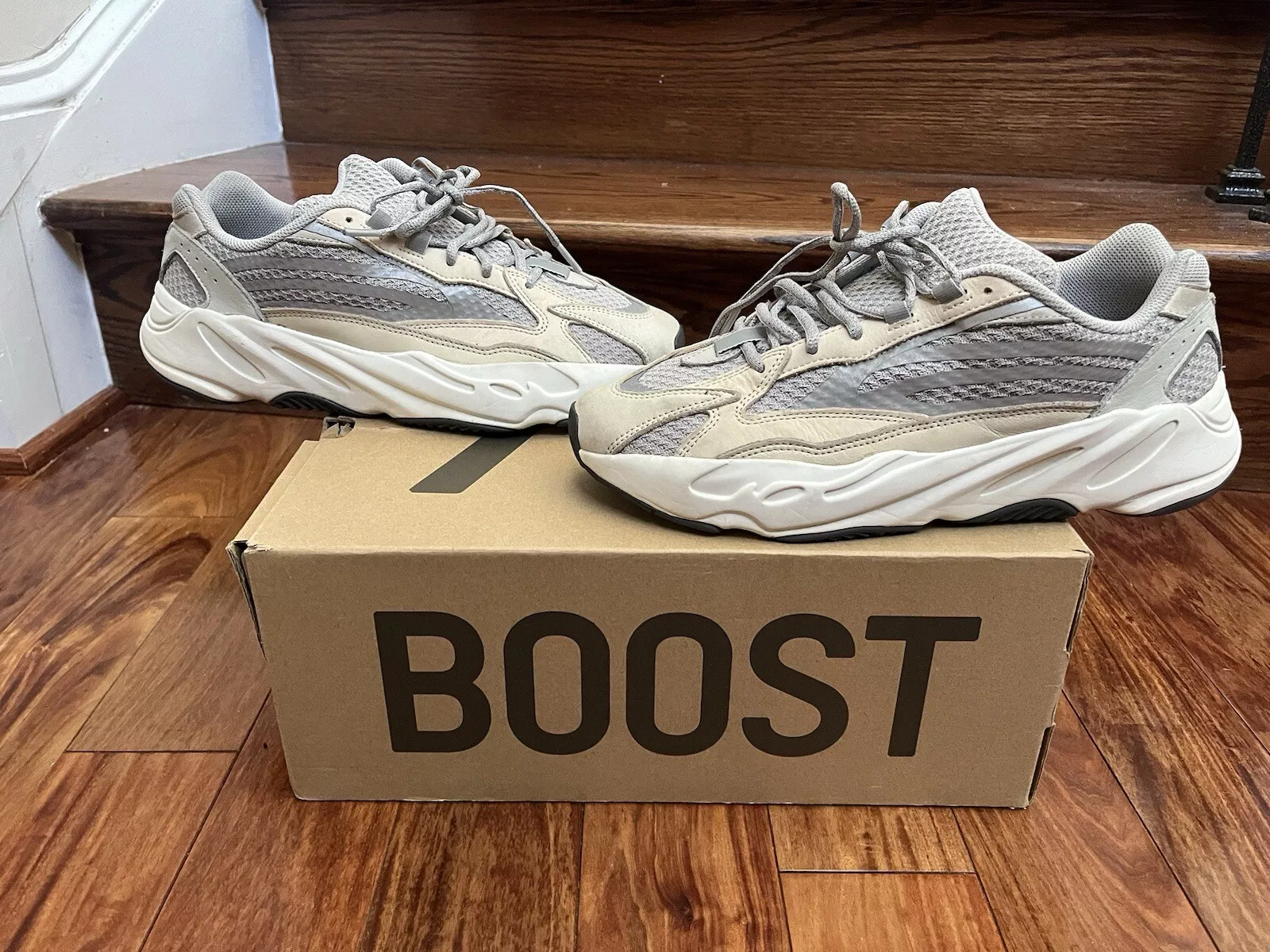 AH Adidas Yeezy Boost 700 V2 “Cream” review Great❤️ 01