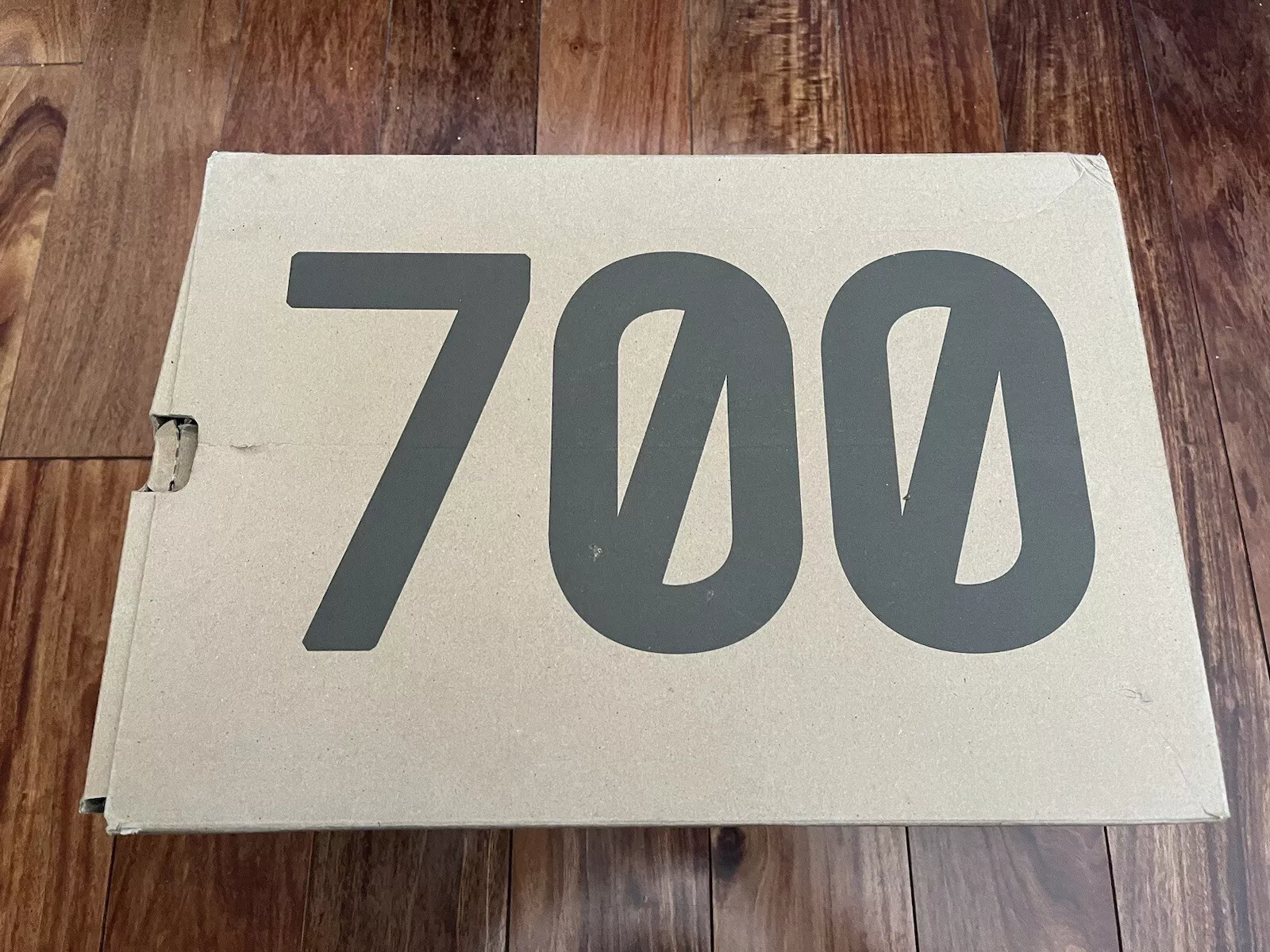 AH Adidas Yeezy Boost 700 V2 “Cream” review Great❤️ 02