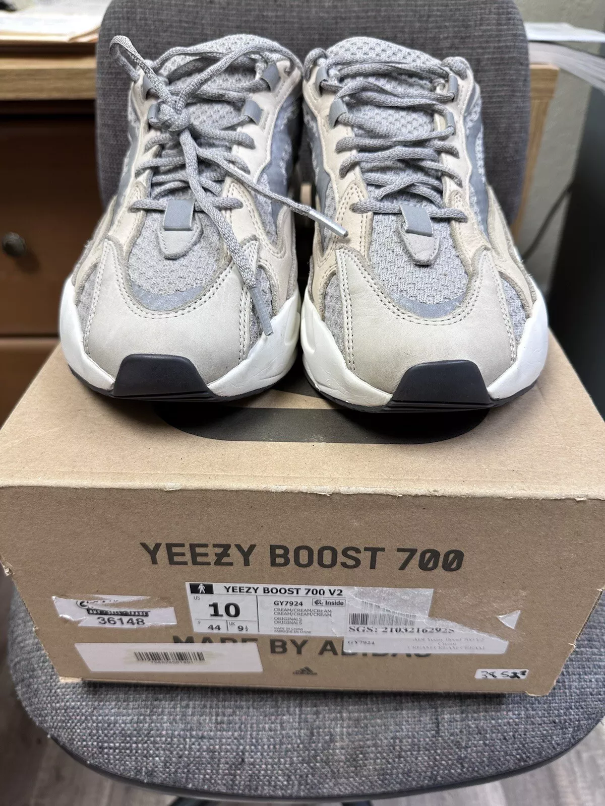 AH Adidas Yeezy Boost 700 V2 “Cream” review Simone Jackson 01