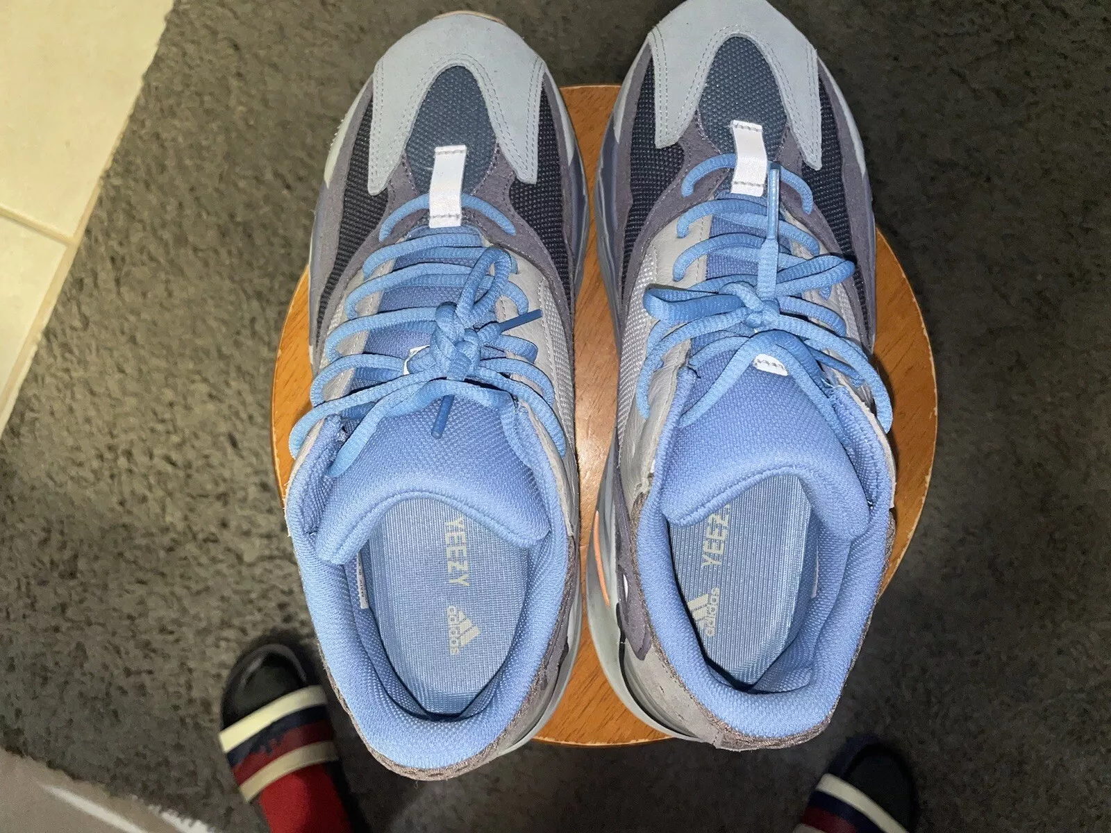 AH Adidas Yeezy Boost 700 Carbon Blue Real Boost review Lyudmila 01