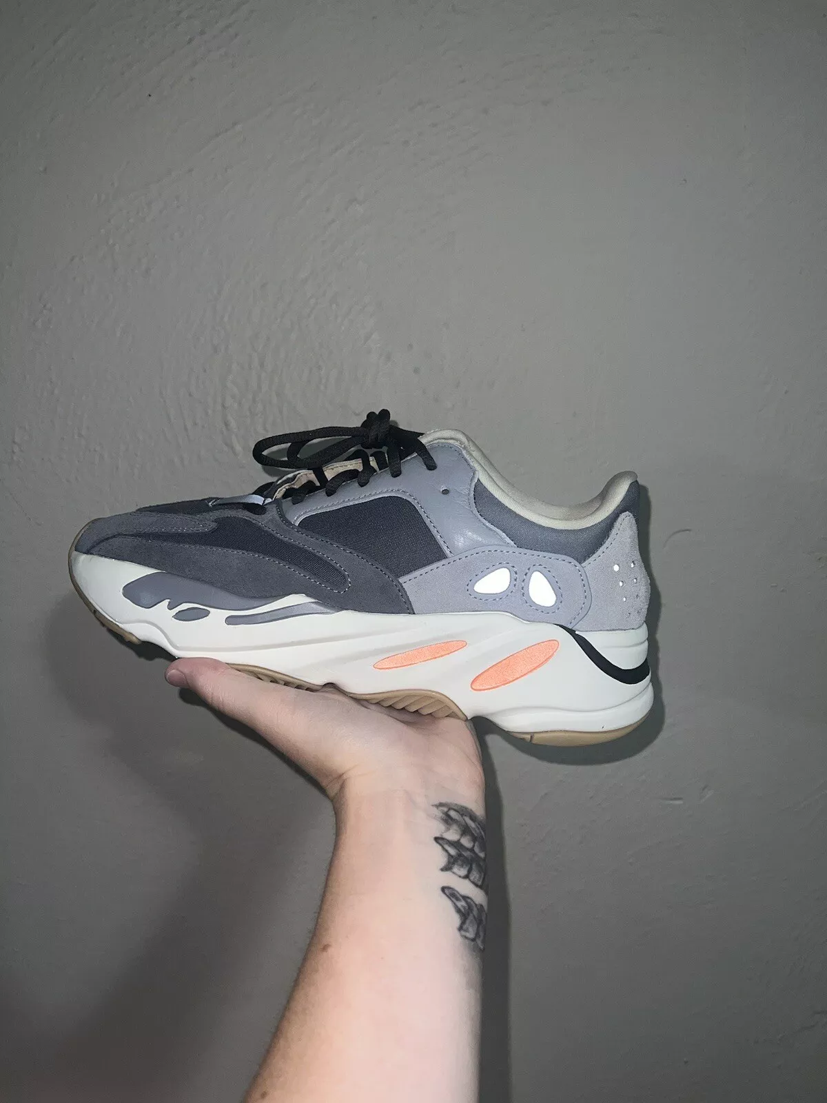 AH Adidas Yeezy Boost 700 Magnet Real Boost review Misty 02