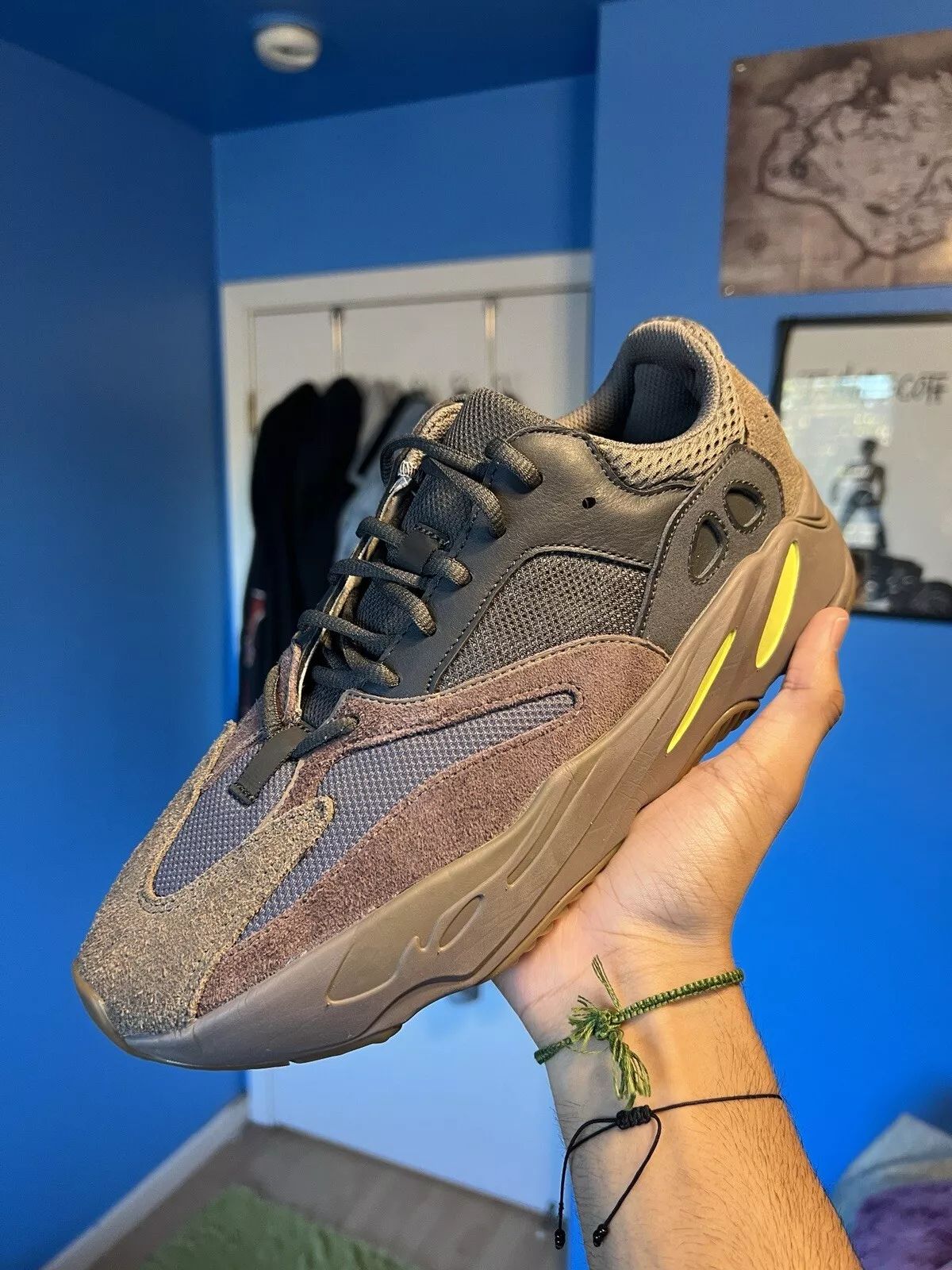 AH Yeezy Boost 700 “Mauve”  review Erik Brkljac 01