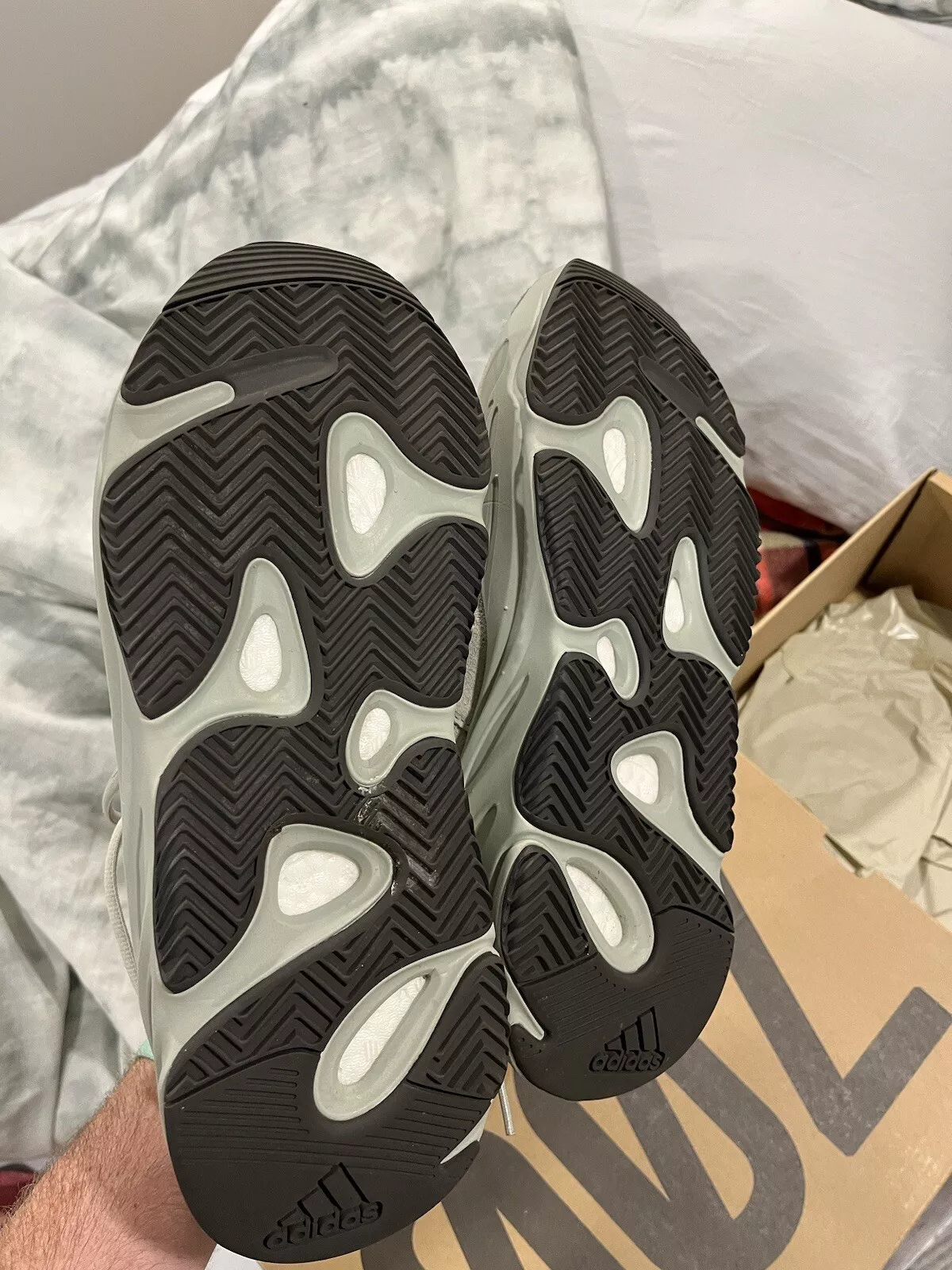 AH 700 Adidas Yeezy Boost 700 "Salt" review Shawn johnson Sr. 01