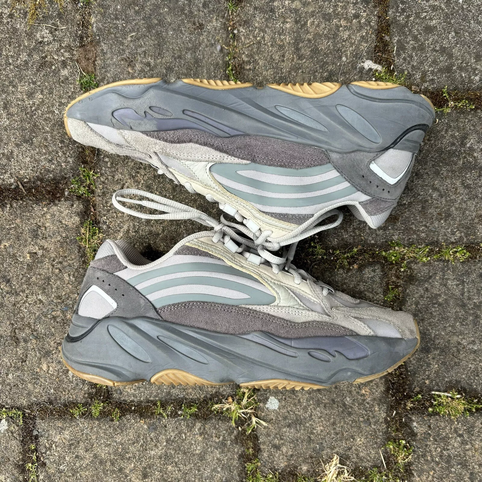 AH Yeezy Boost 700 V2“Tephra” review Michelle cote 02